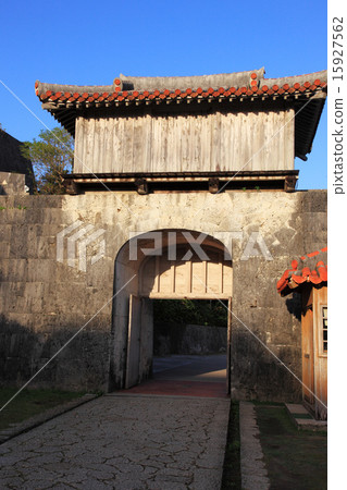 首里城堡迎賓門 15927562