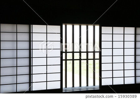 日本房子的Shoji窗口 15930389