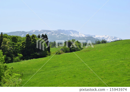 Landscape of the Moon Mountain ranch of May 15943974