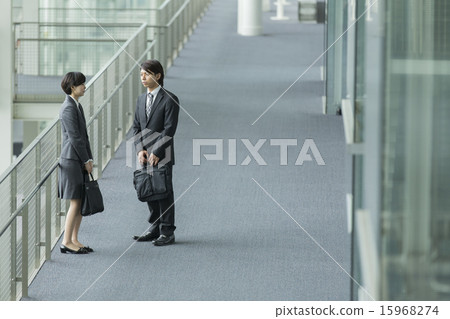 人數眾多的企業 15968274