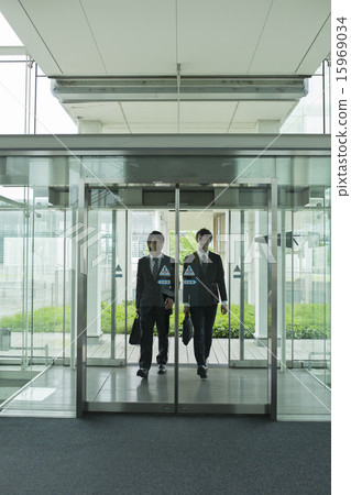 人數眾多的企業 15969034