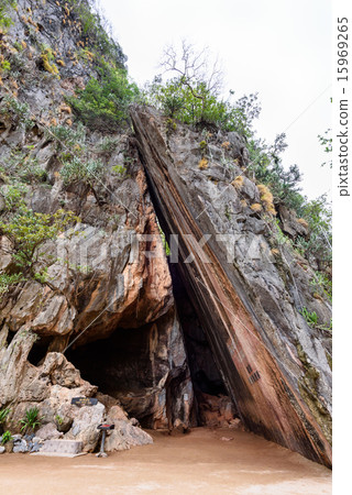 Khao Phing Kan mountain 15969265