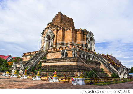 Stupa Stupa 15971238