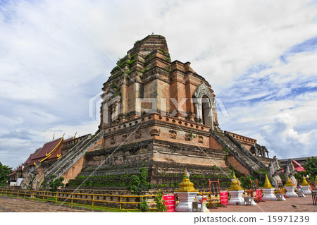 Stupa Stupa 15971239