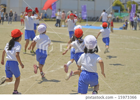 Sports festival race 15973366