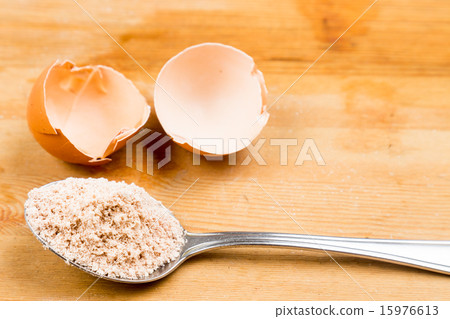 Home-made calcium supplement from egg shell Home-made calcium supplement from egg shell 15976613
