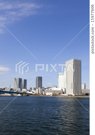 從豐洲和東京鐵塔的Harumi區的東京都市風景塔公寓 從豐洲和東京鐵塔的Harumi區的東京都市風景塔公寓 15977606