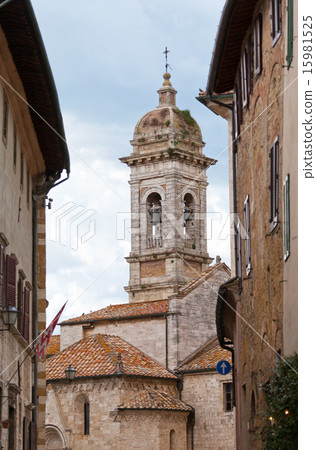 San Francesco's church in San Quirico d'Orcia 15981525