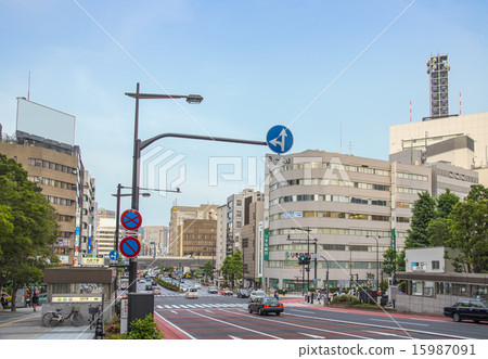 Kudanshita intersection where Yasukuni Street and Uchihigori street intersect (Chiyoda Ward, Tokyo) Kudanshita intersection where Yasukuni Street and Uchihigori street intersect (Chiyoda Ward, Tokyo) 15987091