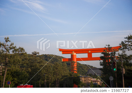 The torii of Heian Shrine The torii of Heian Shrine 15987727