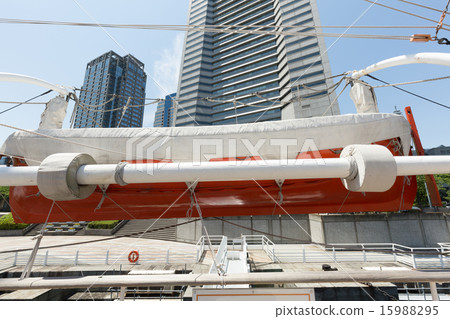 船的救生艇 船的救生艇 15988295