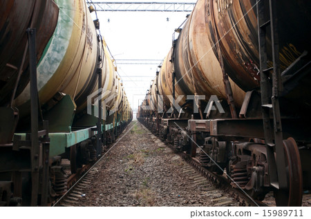 train tanks 15989711