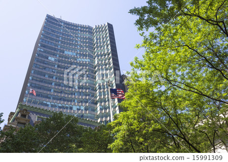 Modern building around Bryant Park 15991309