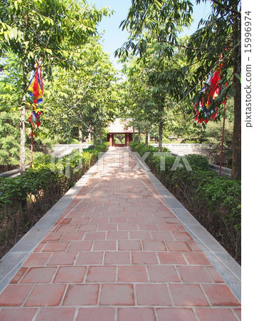 世界遺產越南長安古城Hoal Dinh Thien Hoang Shrine 15996974