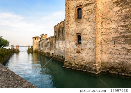 Scaliger castle left side 15997988