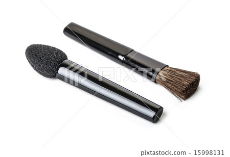 Cosmetic brush 15998131