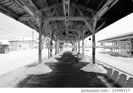 Snow Country Platform Snow Country Platform 15998317