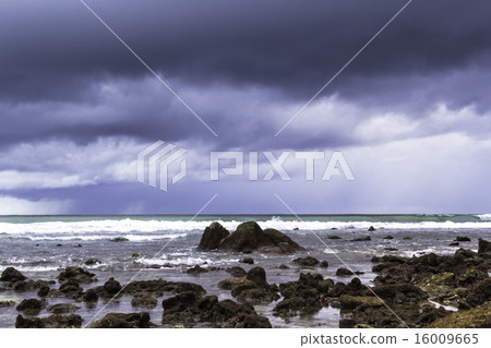 Storm rain clouds 16009665