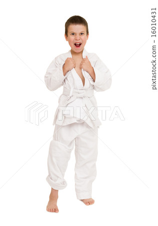 boy in white kimono posing 16010431
