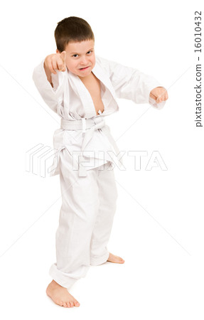 boy in white kimono 16010432