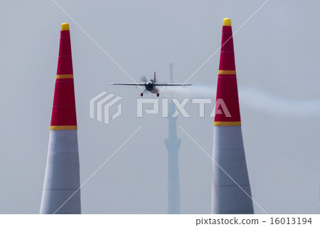 航行在定向塔的空氣競賽東京天空樹 航行在定向塔的空氣競賽東京天空樹 16013194