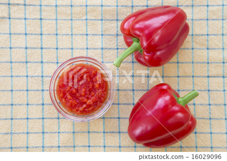 Massa de Pimentaon (red paprika seasoning) 16029096