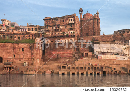 Holy ghat of varanasi, dead city 16029782