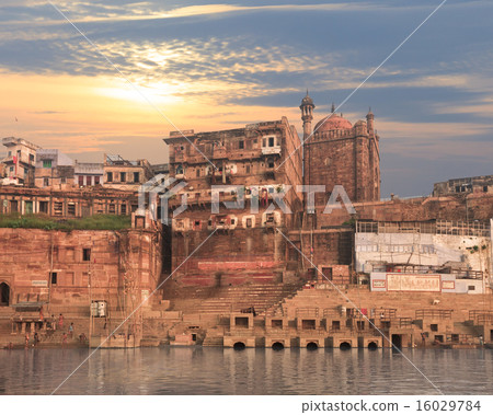 Holy ghat of varanasi, dead city 16029784
