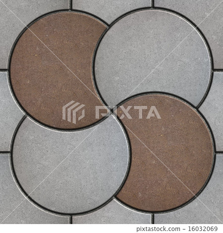 Gray and Brown Pavement  in the Form of a Circle. 16032069