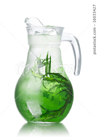 Detox water with tarragon Detox water with tarragon 16033427