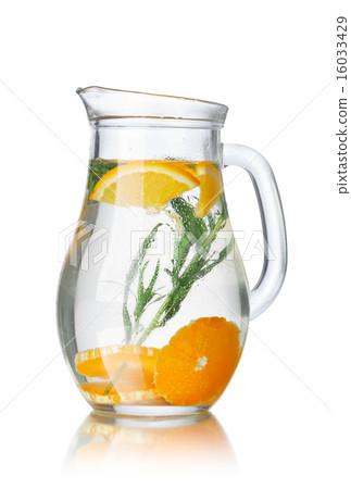 Detox water with tarragon Detox water with tarragon 16033429