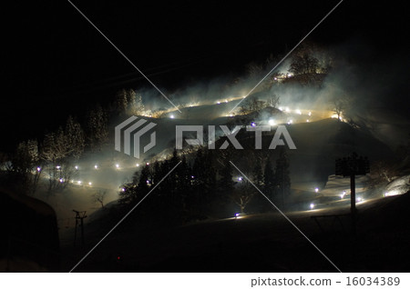 Echigo Yuzawa Onsen Snow Festival Torch Running 16034389