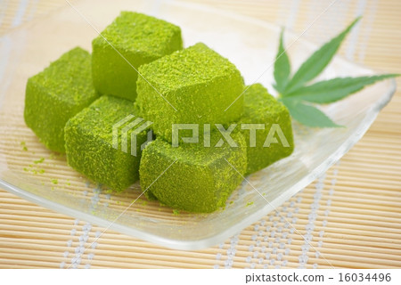Matcha Warabi Mochi 16034496