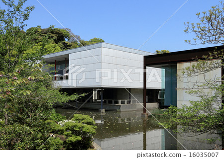 Kanagawa Prefectural Museum of Modern Art, which closed 16035007