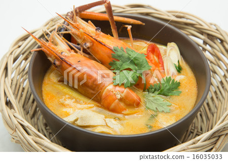Tom yam kung soup. Thai food Tom yam kung soup. Thai food 16035033