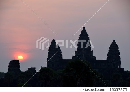 Dawn of Angkor Wat 16037875