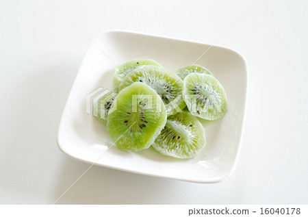 Dry kiwi 16040178