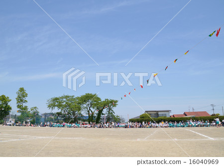 elementary school sports day 16040969
