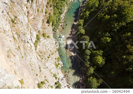 mountain district   16042494