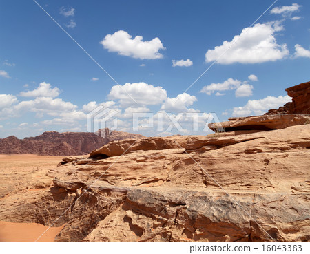 Wadi Rum Desert, Jordan Wadi Rum Desert, Jordan 16043383