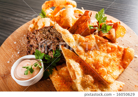 appetizer in the bar 16050629