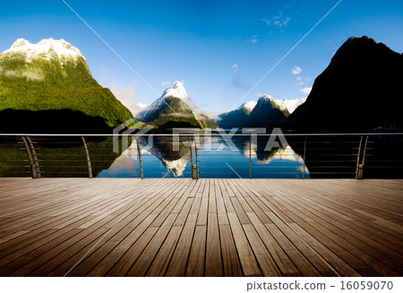 Milford Sound New Zealand Travel Destination Concept Milford Sound New Zealand Travel Destination Concept 16059070