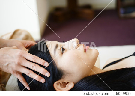Massage Thai old style beauty relaxing head massage 16069933