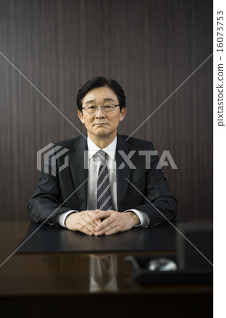 Businessman president 16073753