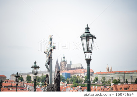 beautiful details of charles bridge 16075684