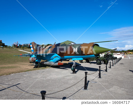 exhibition of the Soviet weapon devoted to memory  16084717