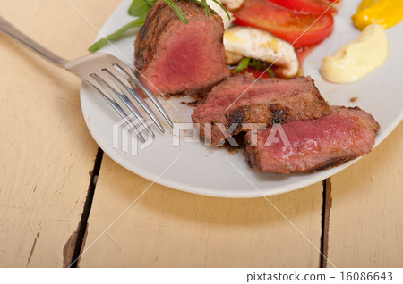 beef filet mignon grilled with vegetables beef filet mignon grilled with vegetables 16086643