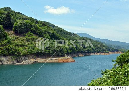 Miyoshi Lake 16088514