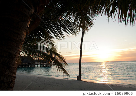 Sunset in the Maldives _ 2 16089966
