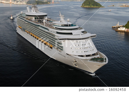 Mariner of the Seas 16092458